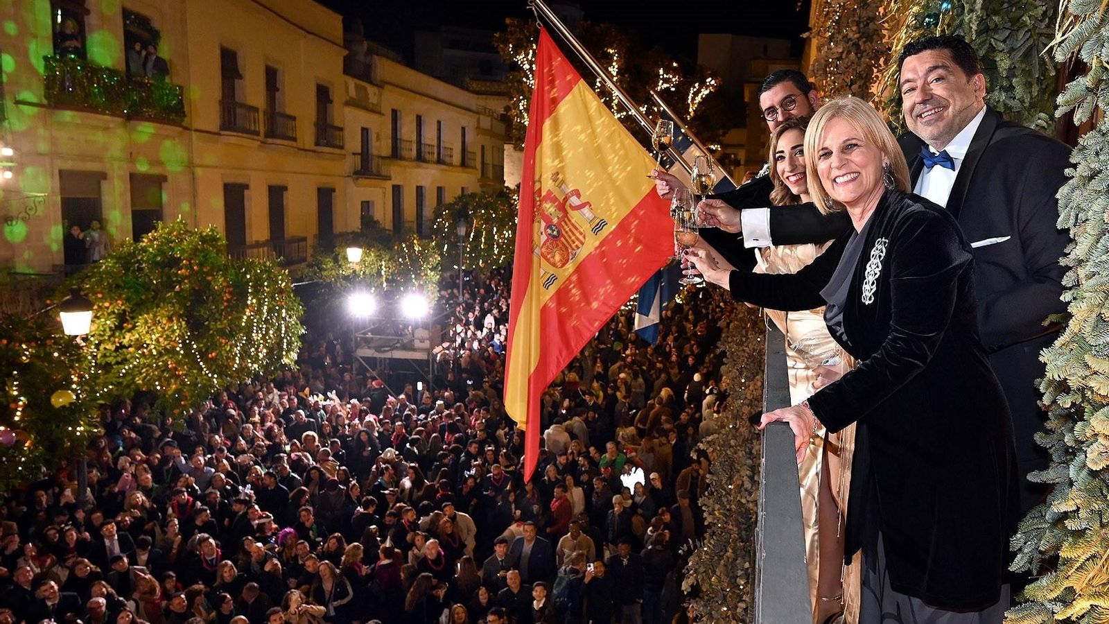 Manu Sánchez, Olga Carmona, Javier Benítez y María José García-Pelayo, alcaldesa de Jerez.