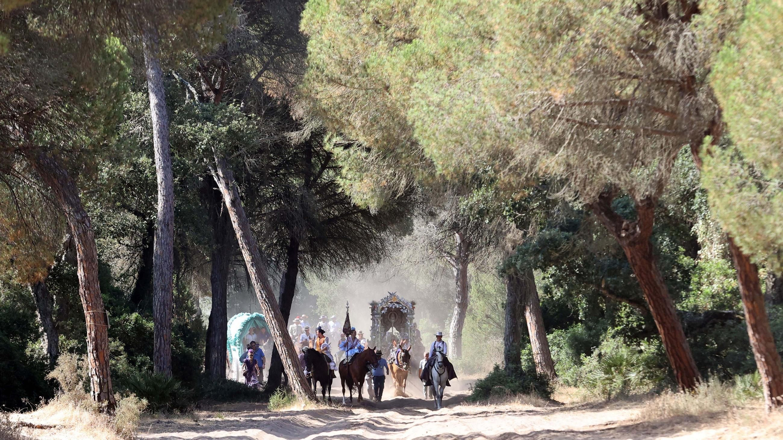 Jueves de camino de la Hdad de Jerez por el Coto Doñana