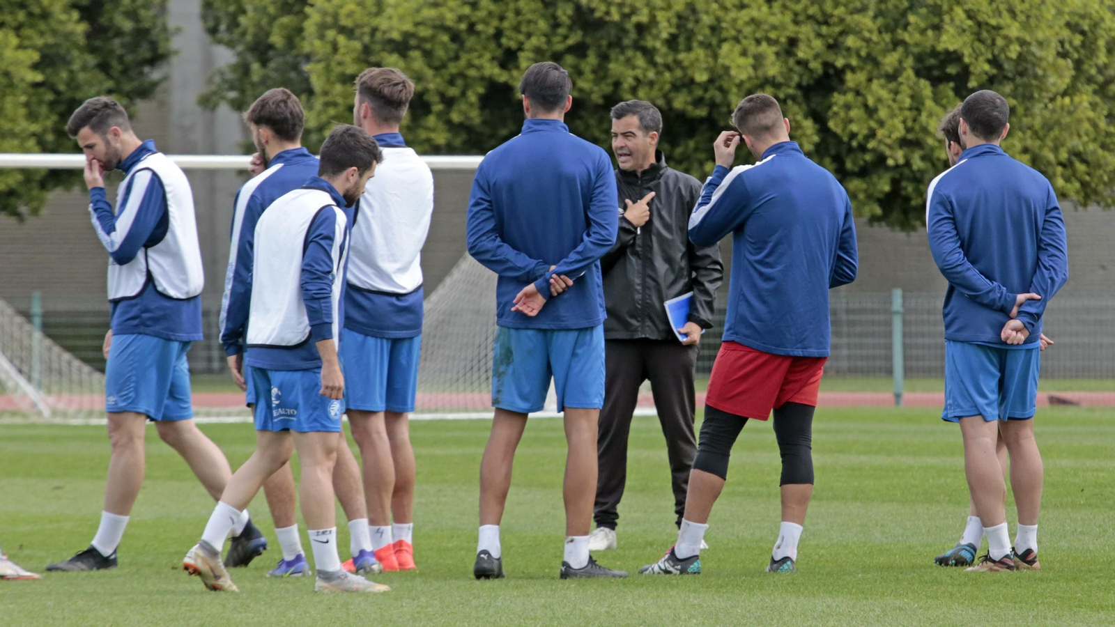 Los jugadores del Xerez DFC han entrenado este miércoles en el Pepe Ravelo.