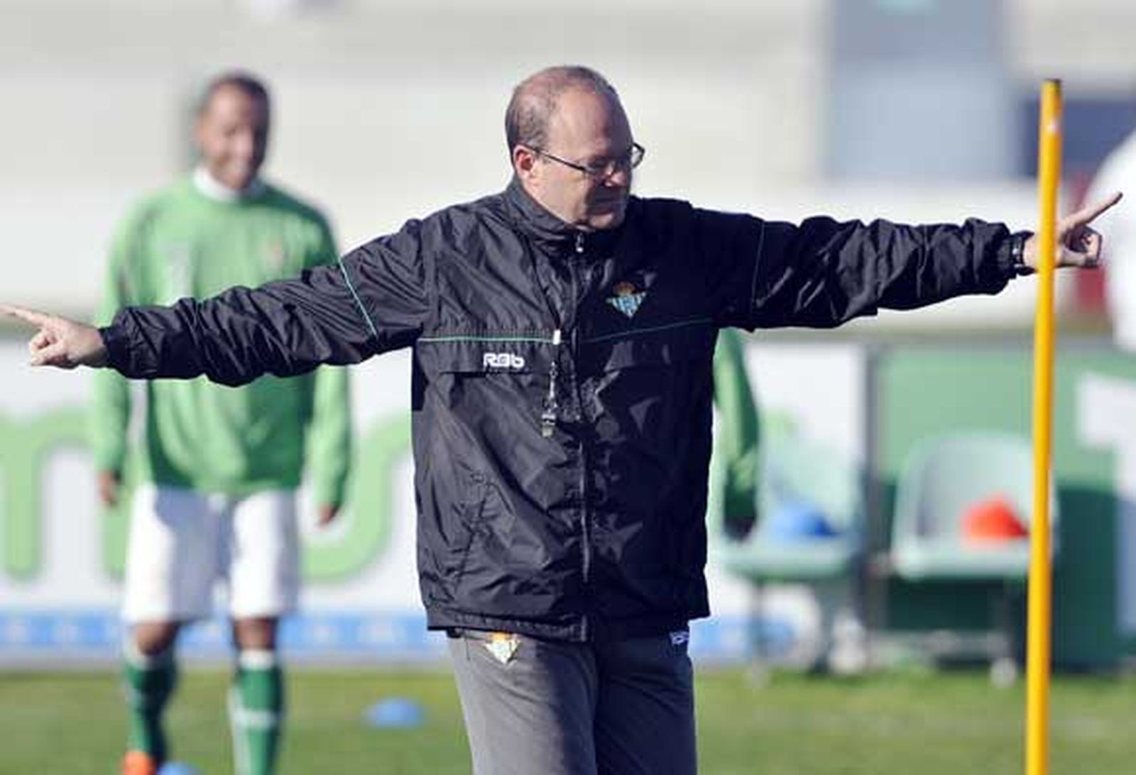 Mel: "De ganar al Sevilla nos salvaríamos con la gorra"