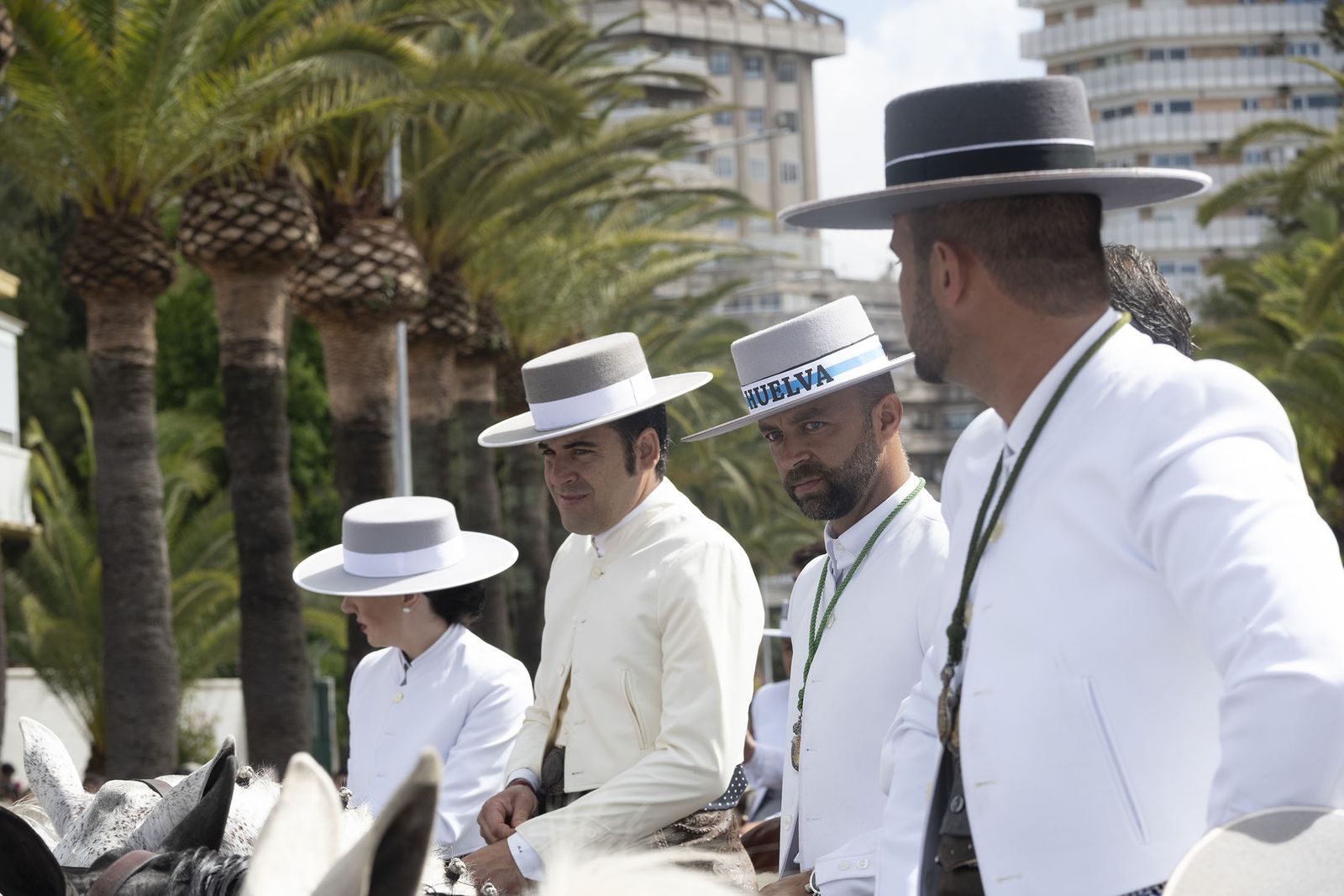 Todos los rocieros de la comitiva de la Hermandad de Huelva, en imágenes