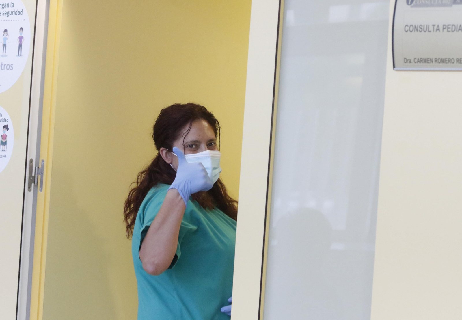 La ilusión de los primeros vacunados con Janssen en Córdoba para combatir el coronavirus, en imágenes