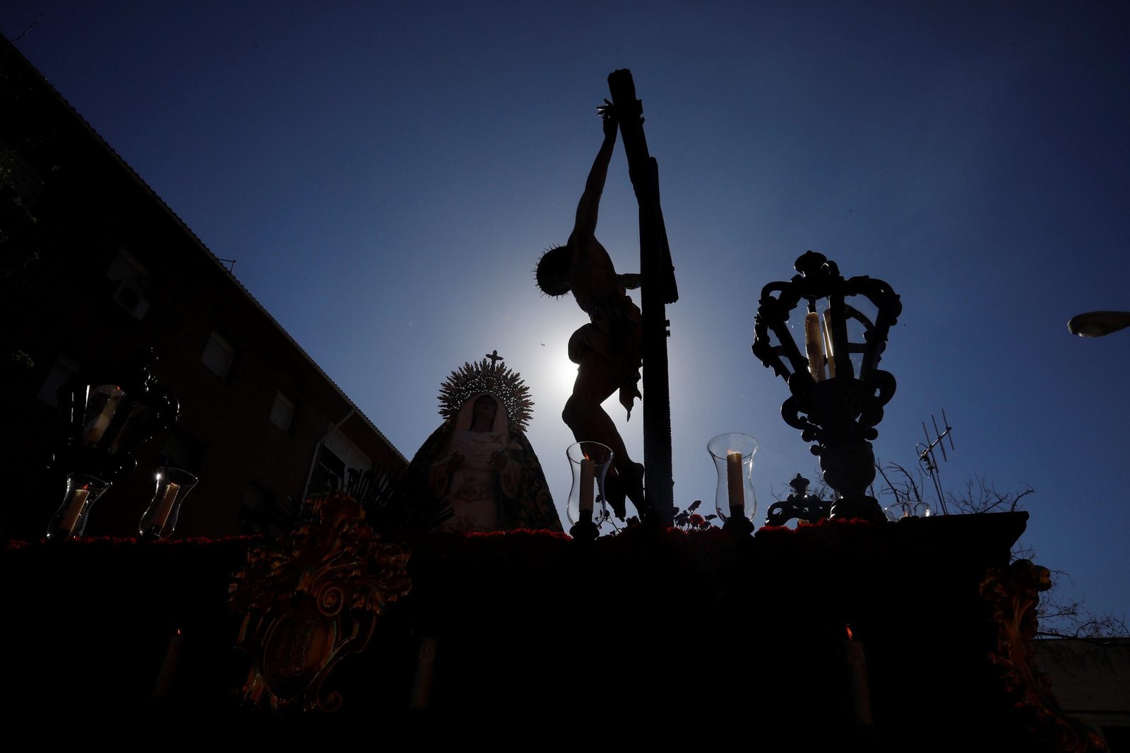 Miércoles Santo en Córdoba: la procesión de la Piedad, en imágenes