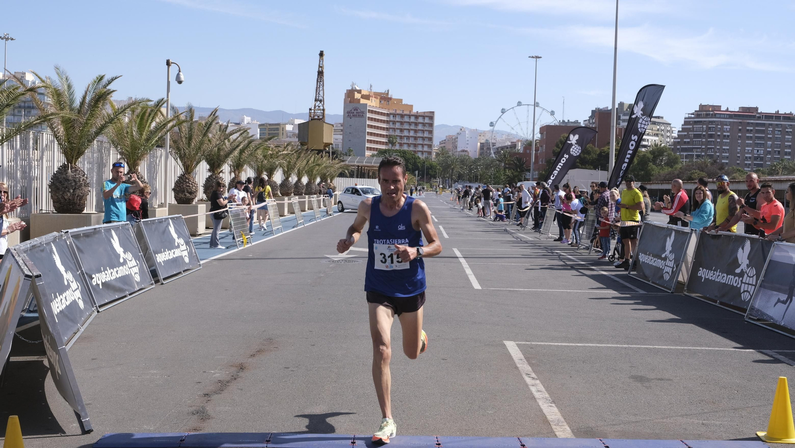 Imágenes de la Carrera del Puerto de Almería 2023