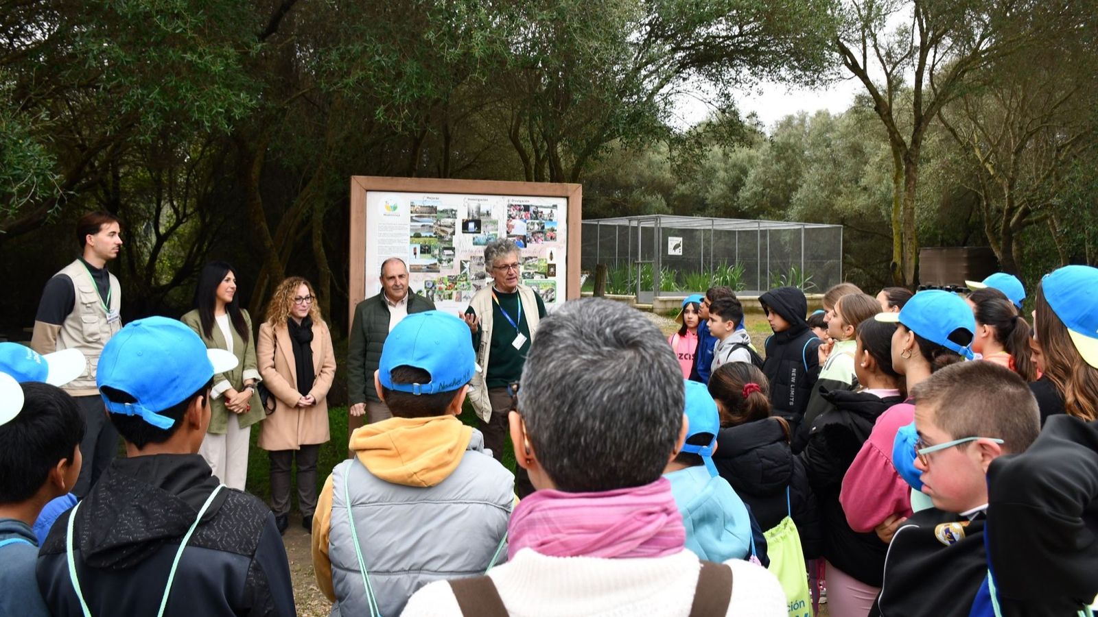 Alumnos de la comarca durante la última jornada educativa sobre la biodiversidad en la Estación Ambiental Madrevieja.