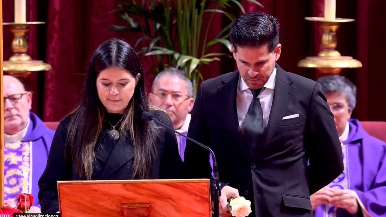 Liliana Sáenz de la Torre junto a su hermano Fidel.