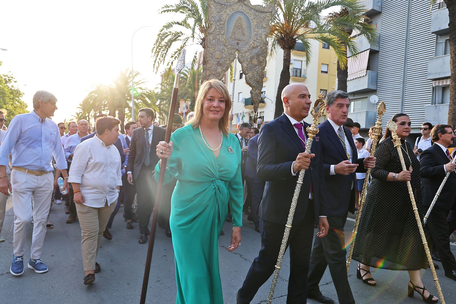 Imágenes del Rosario Jubilar rociero celebrado por las 25 hermandades filiales de la Matriz de Almonte en La Merced