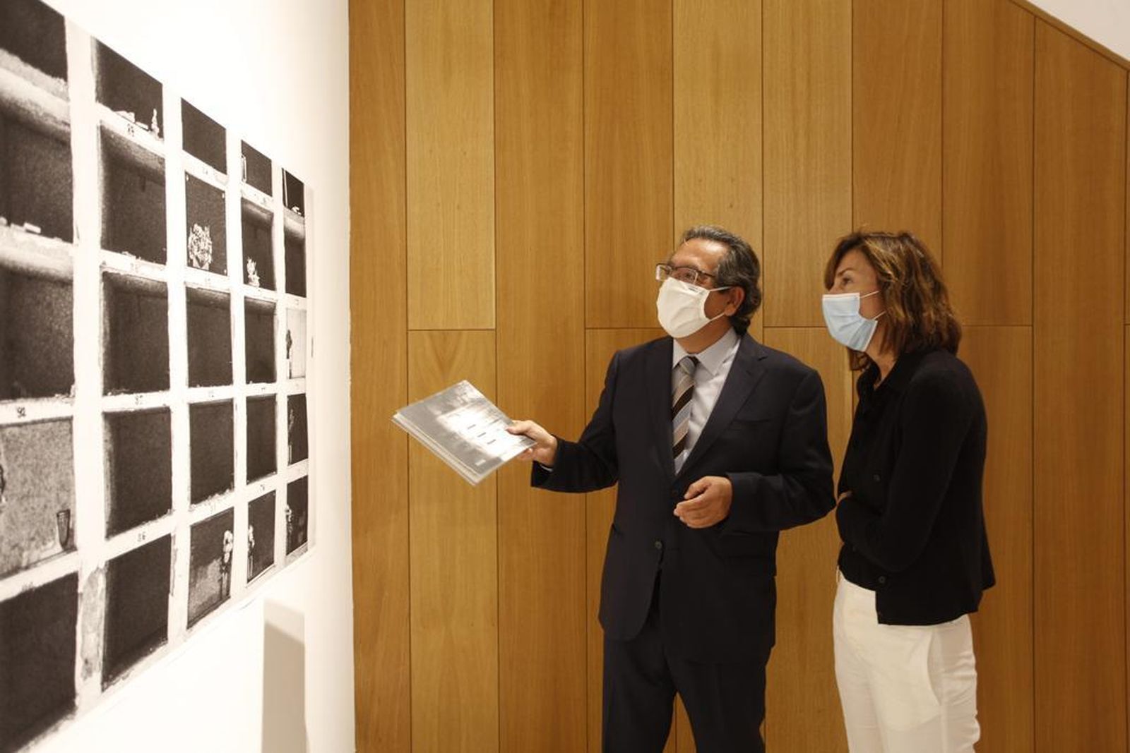 Inauguración en la Sala Murillo de la Fundación Cajasol de la exposición 'El tiempo vencido'.de Anuca Aisa