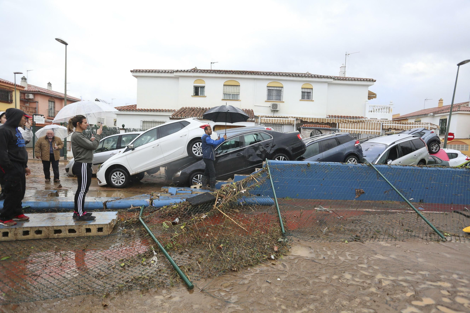 Las fotos de Campanillas inundada por el desbordamiento del río