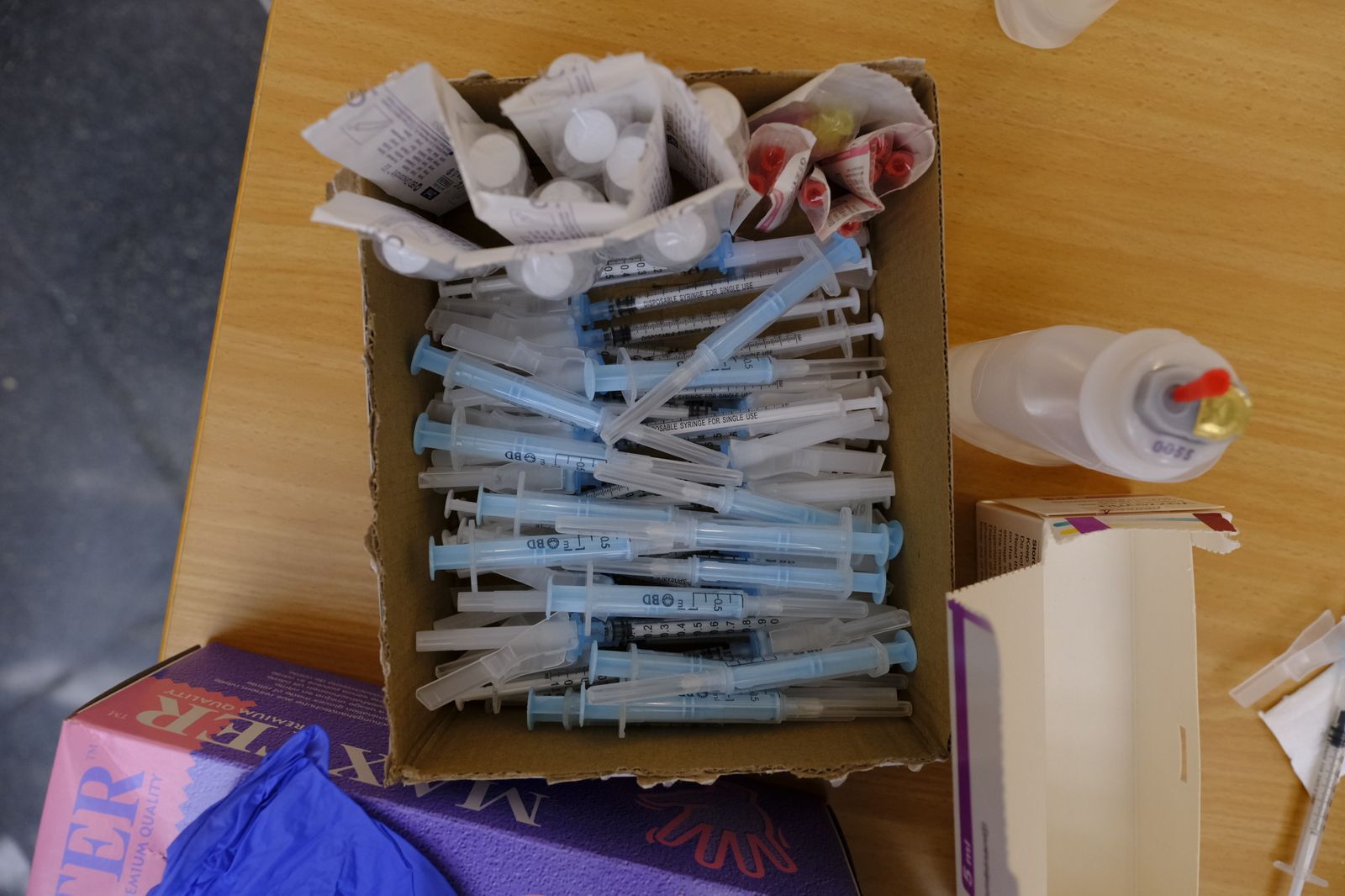 Material para la vacunación contra la COVID-19.