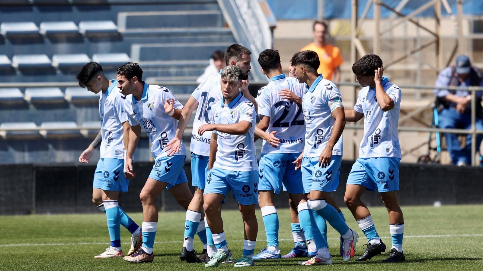 El Atlético Malagueño celebra un gol.