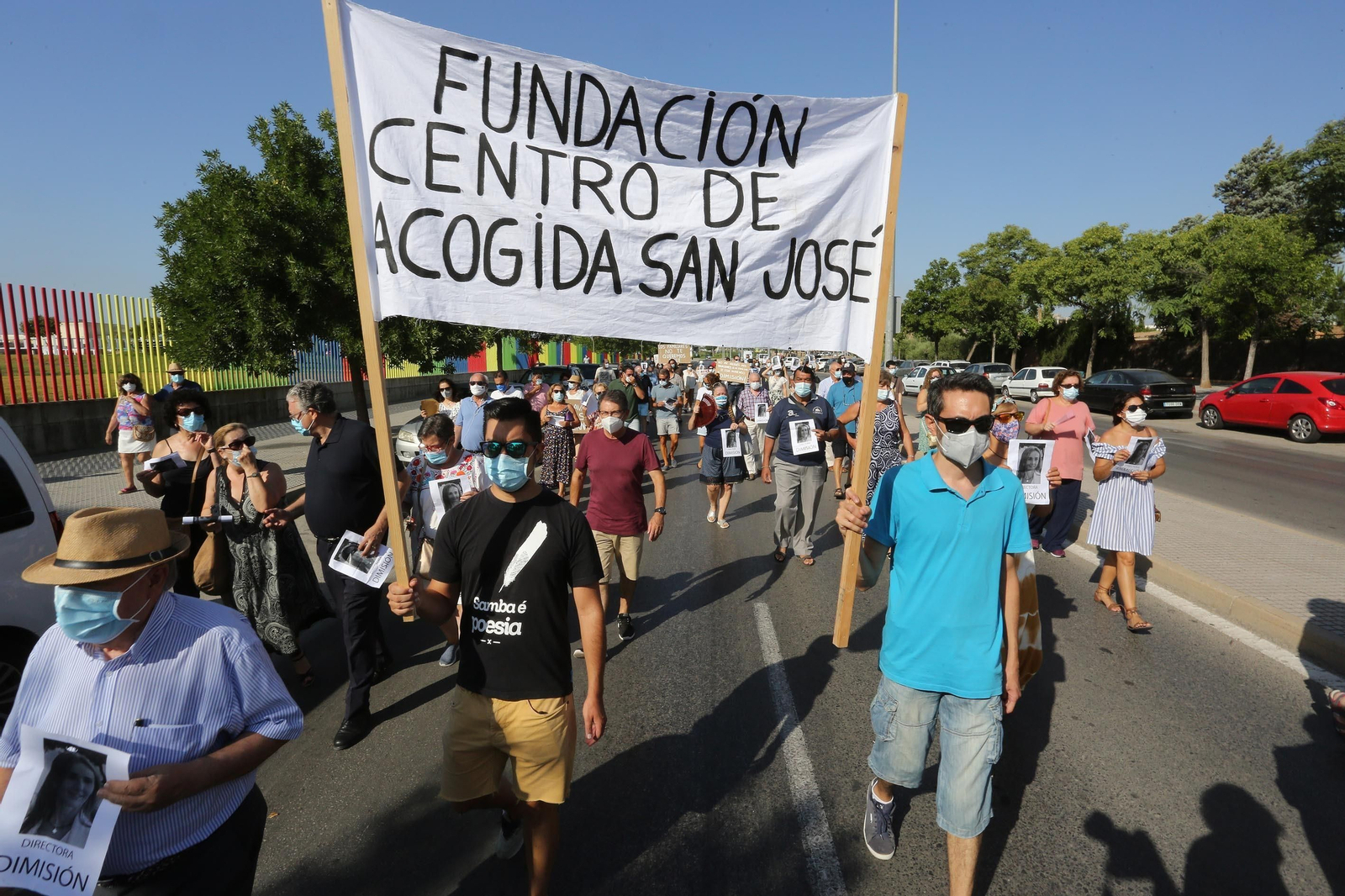 Manifestación de protesta de trabajadores,familiares y usuarios del Centro San José