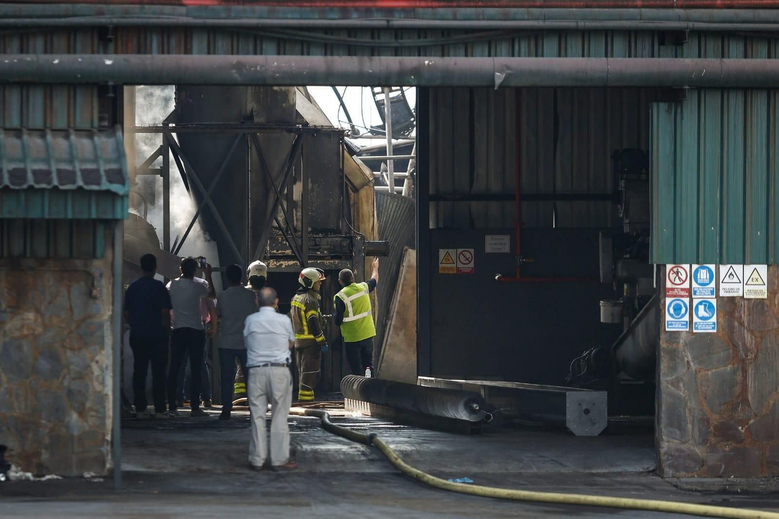 Imágenes del incendio grabadas desde el recinto ferial, próximo a la zona