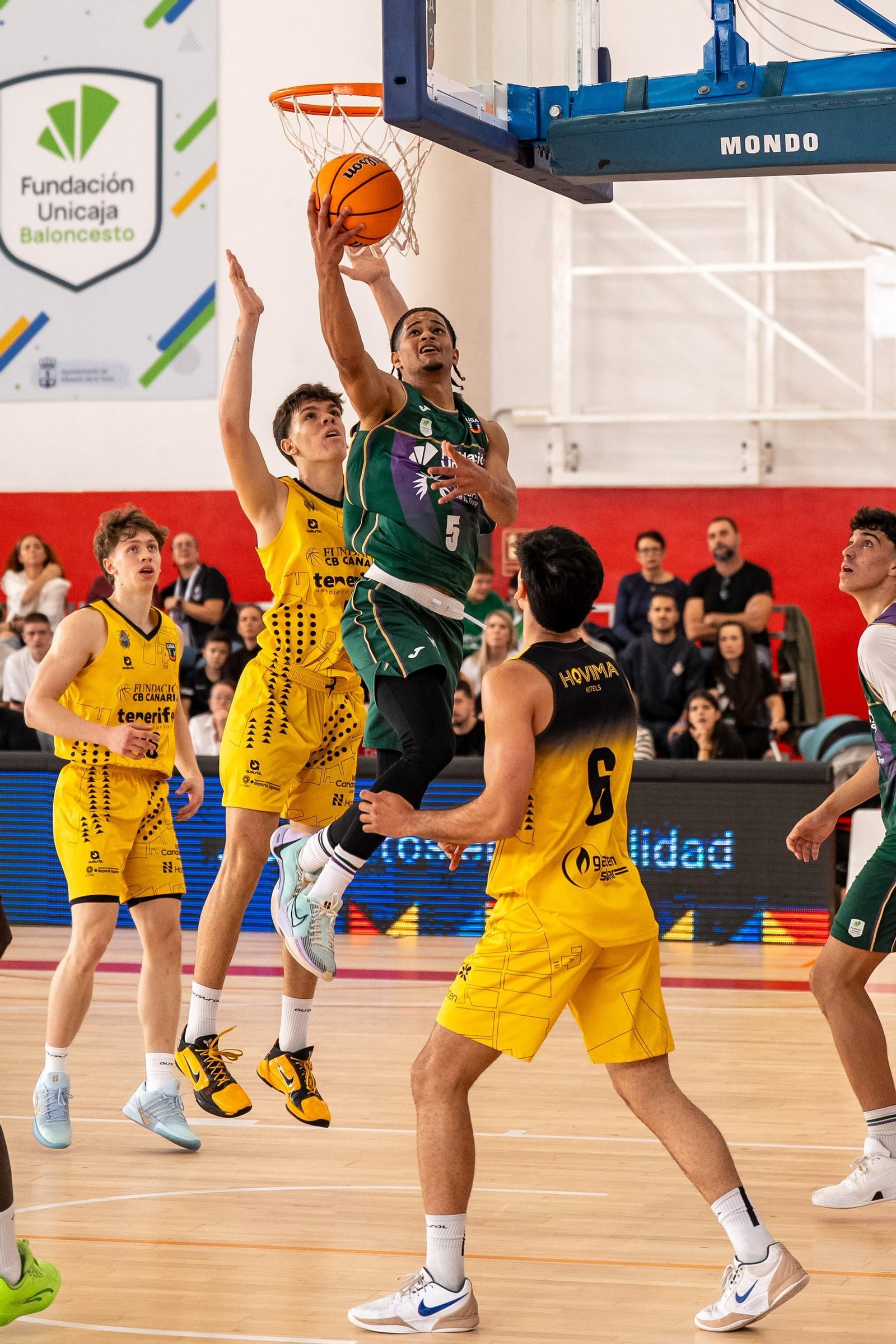 Unicaja-Canarias de la Liga U22, en fotos