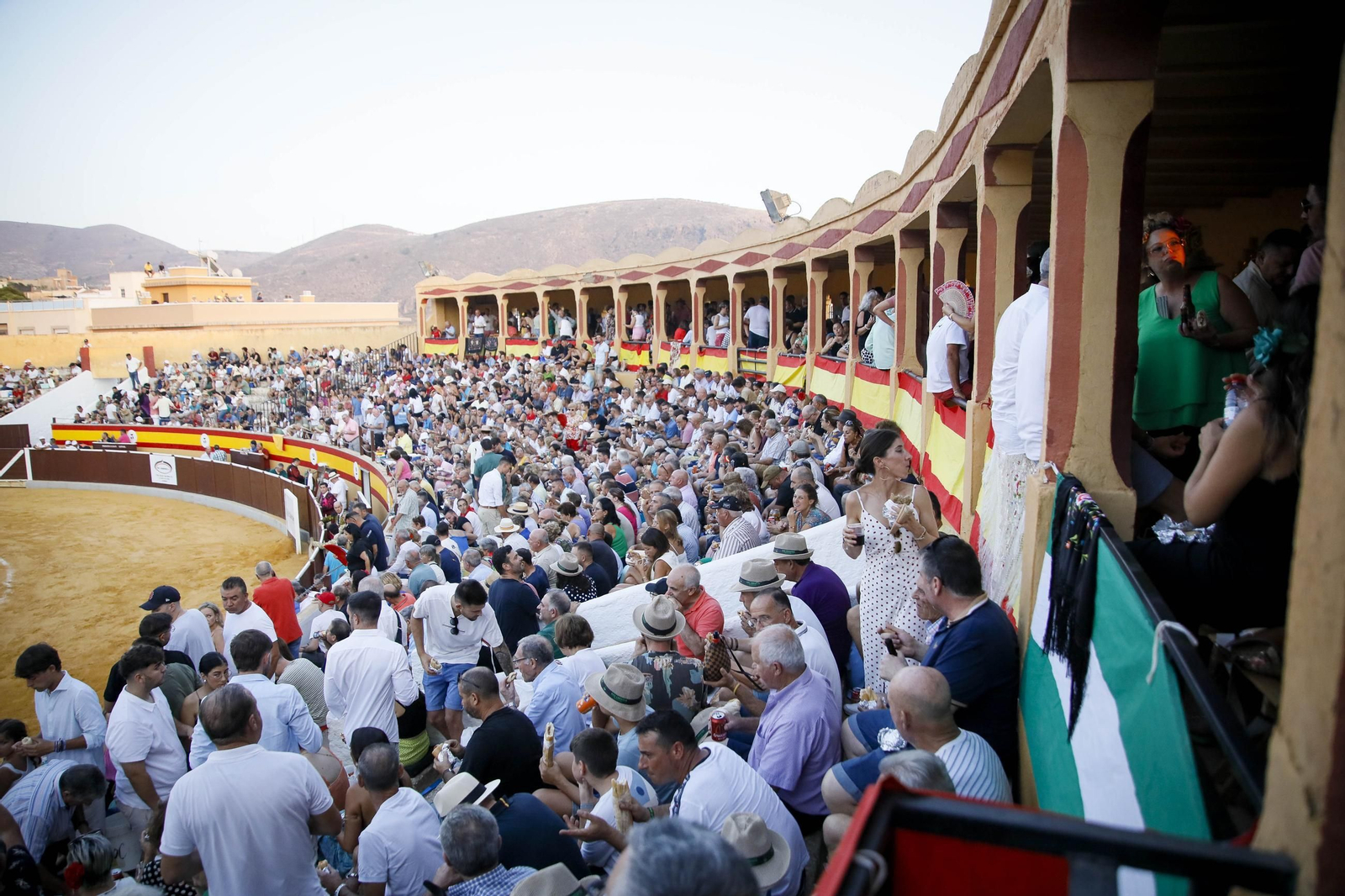 Corrida de toros Berja con un toro indultado, en imágenes