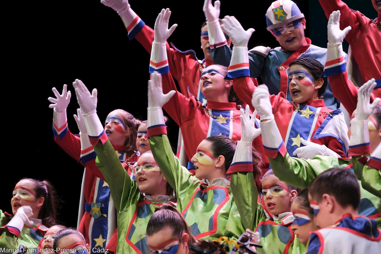 El coro juvenil 'La liga', presentado por la Peña La Salle Viña en el COAC 2023.