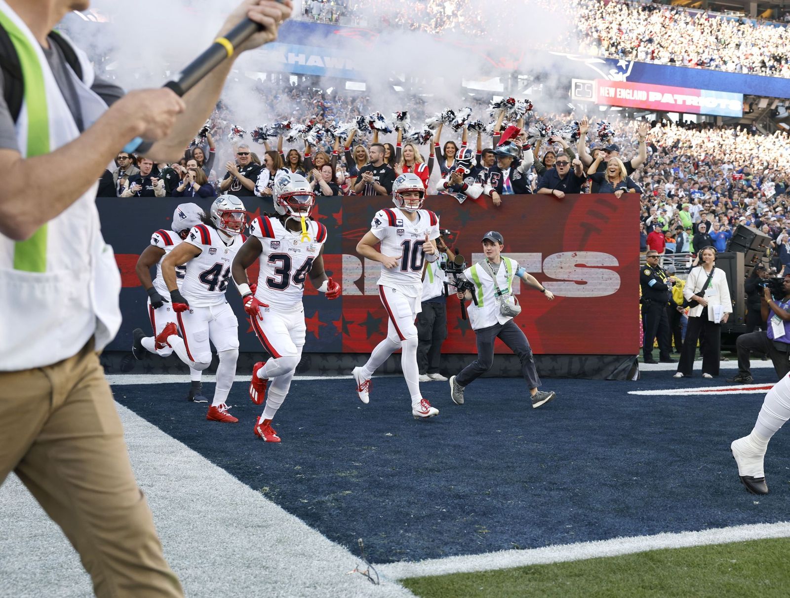 Las mejores fotos de la Super Bowl con la actuación de Bad Bunny