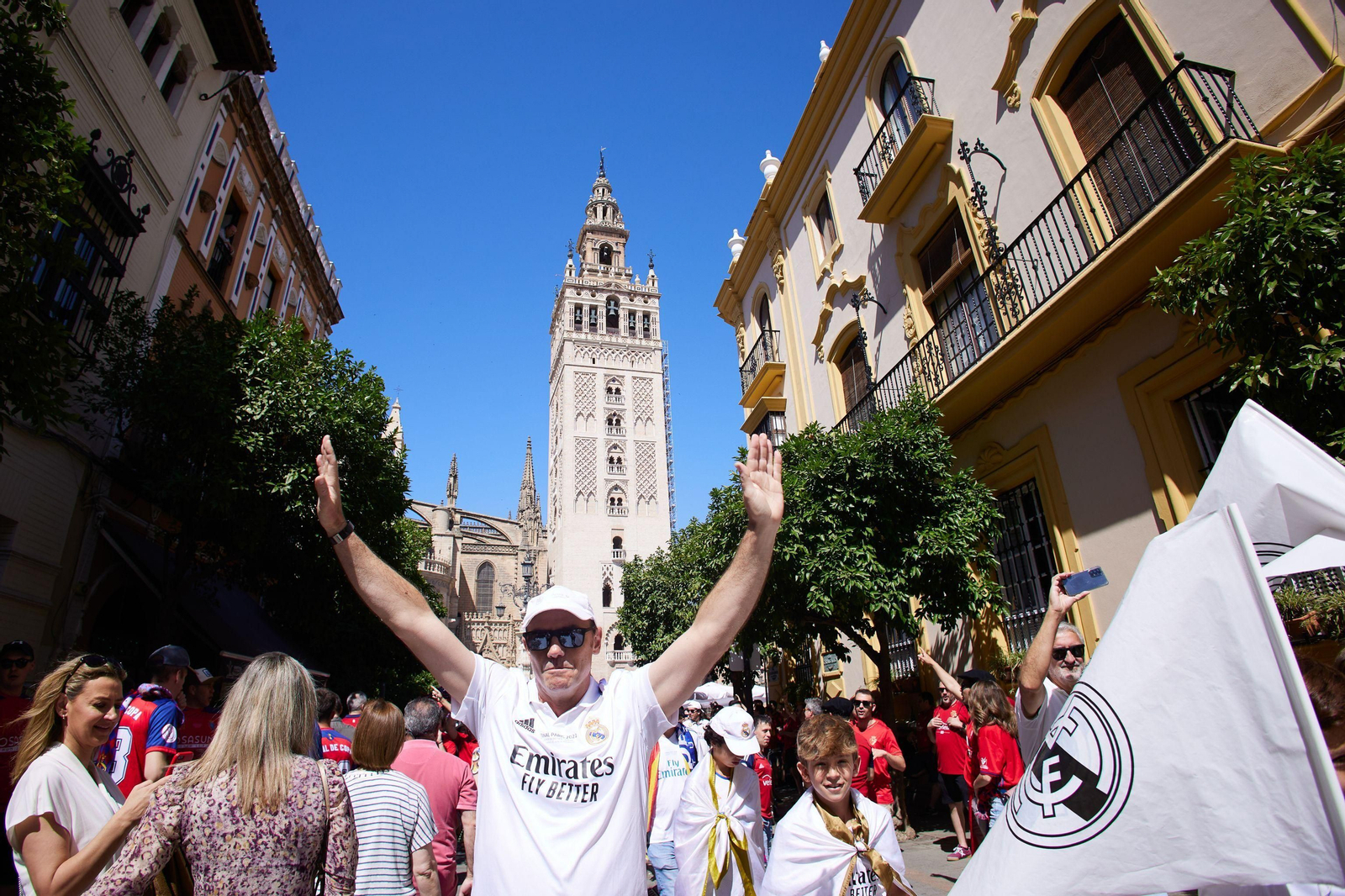 Las fotos de aficionados de Real Madrid y Osasuna el día de la final de Copa en Sevilla