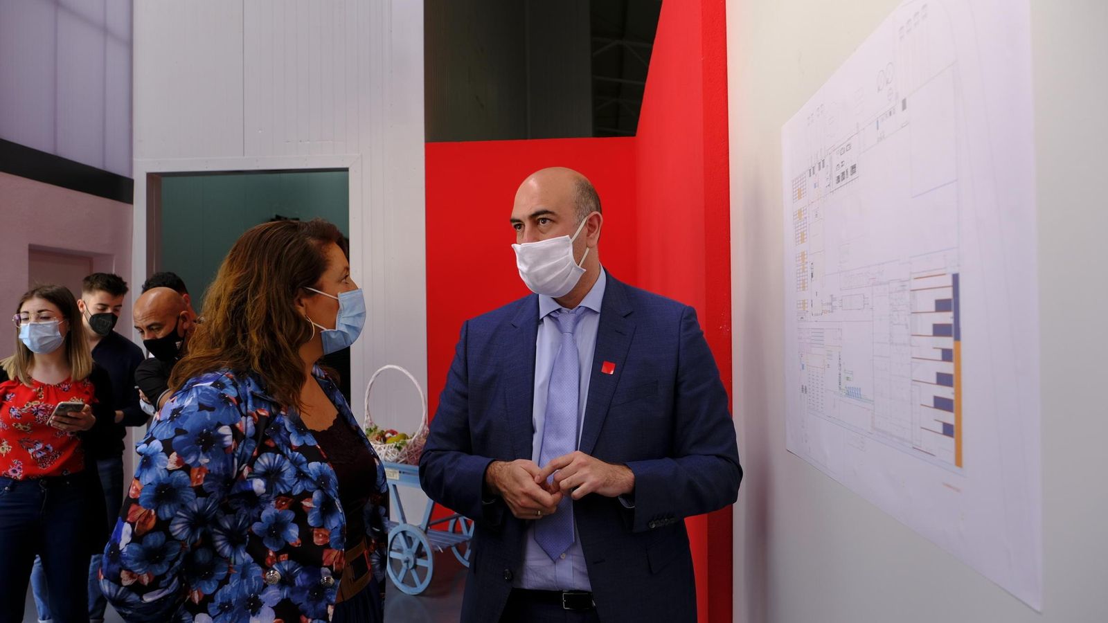 La consejera Carmen Crespo junto a Jesús Barranco, director general de La Unión