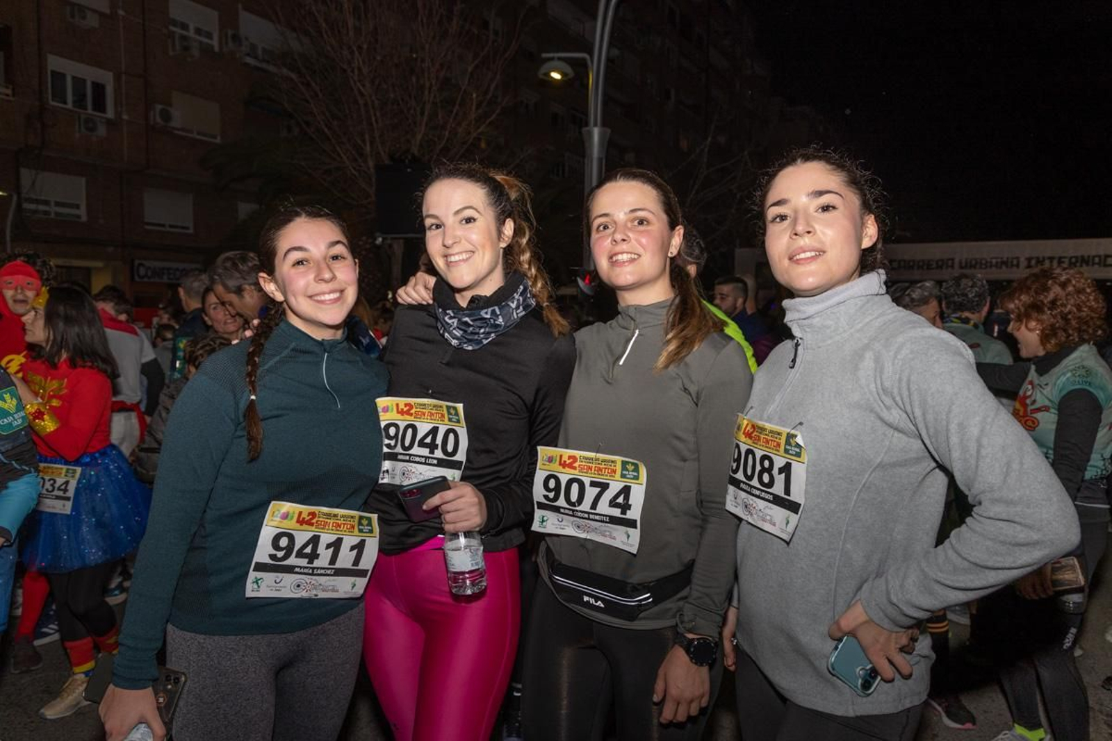 En imágenes: búscate en tu llegada a meta de la Carrera de San Antón 2025 (8)