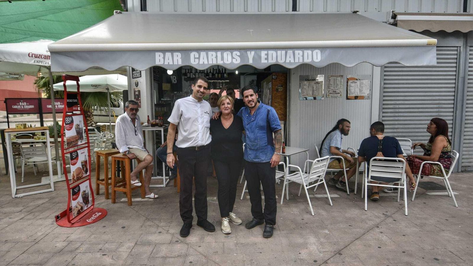 El bar se ubica en el puesto 14 del mercado provisional de La Línea