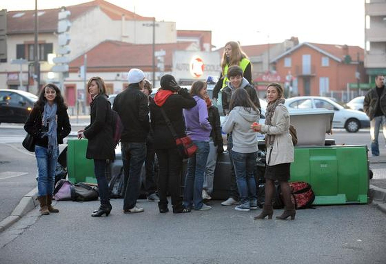 Los franceses se echan a la calle para que Sarkozy no eleve la edad de jubilación.

Foto:  Reuters