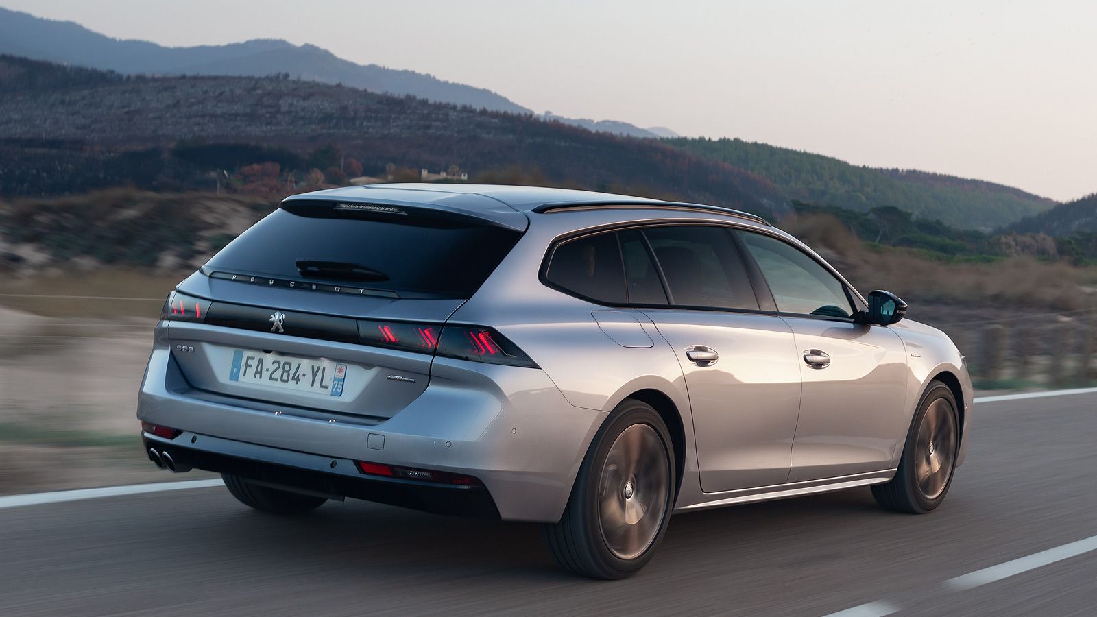 Destaca por su estética atractiva.