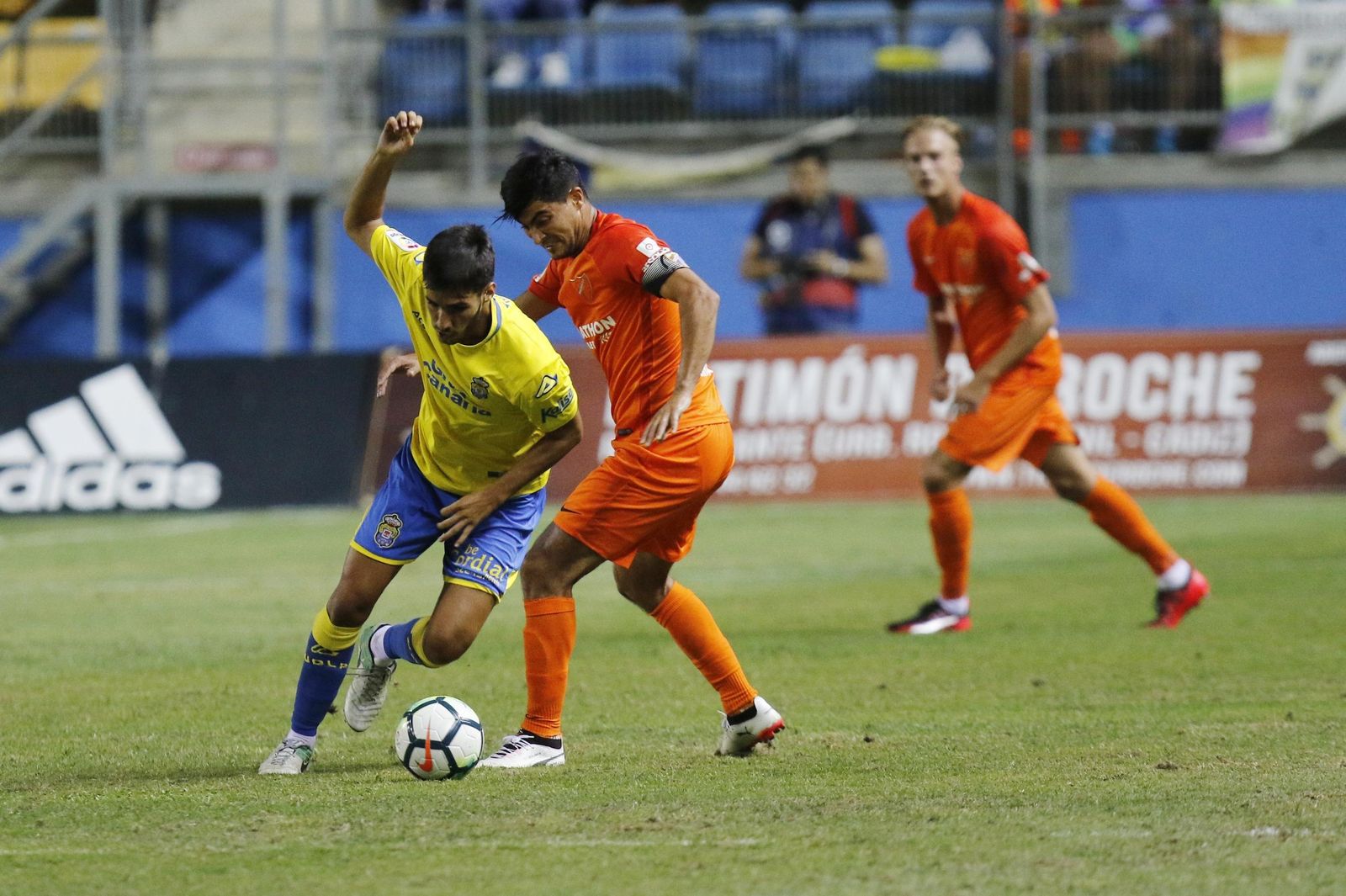 Las imágenes del Málaga-Las Palmas del Trofeo Carranza
