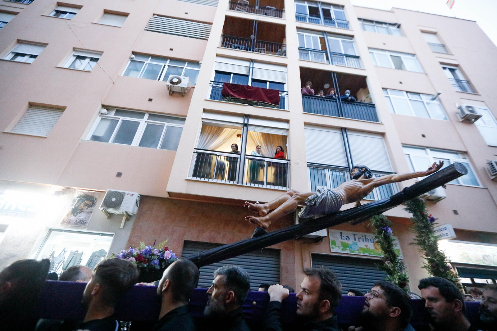 La procesión del Calvario, en imágenes