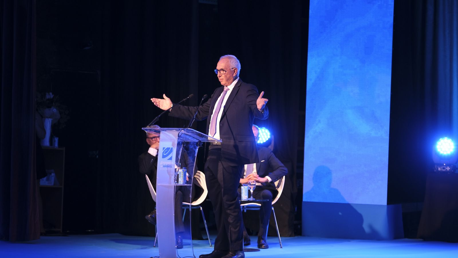 Imágenes del reconocimiento  como Presidente de Honor de la Asociación de Empresarios del Mármol, Francisco Martínez Cosentino