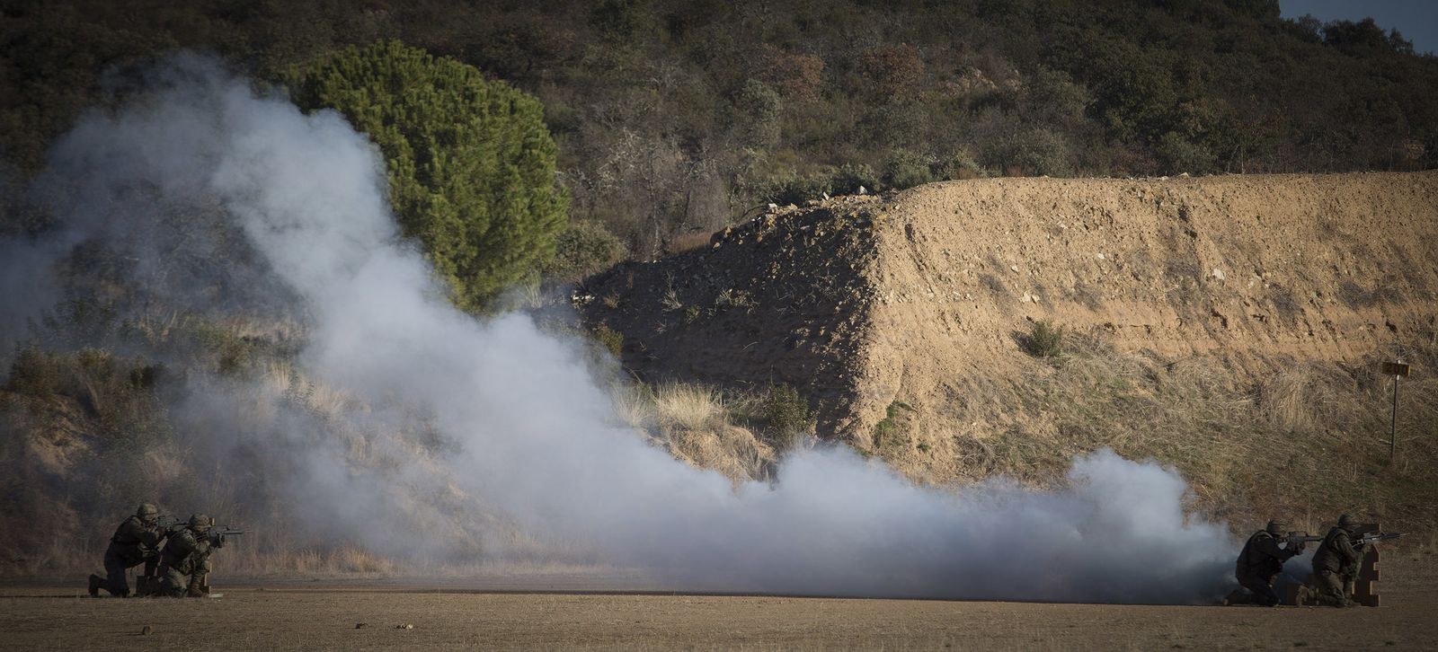 Maniobras del Ejército con destino a Letonia en Cerro Muriano