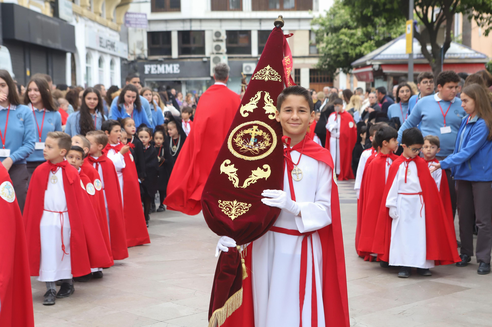 Fotos de la procesión infantil del colegio Nuestra Señora de los Milagros de Algeciras
