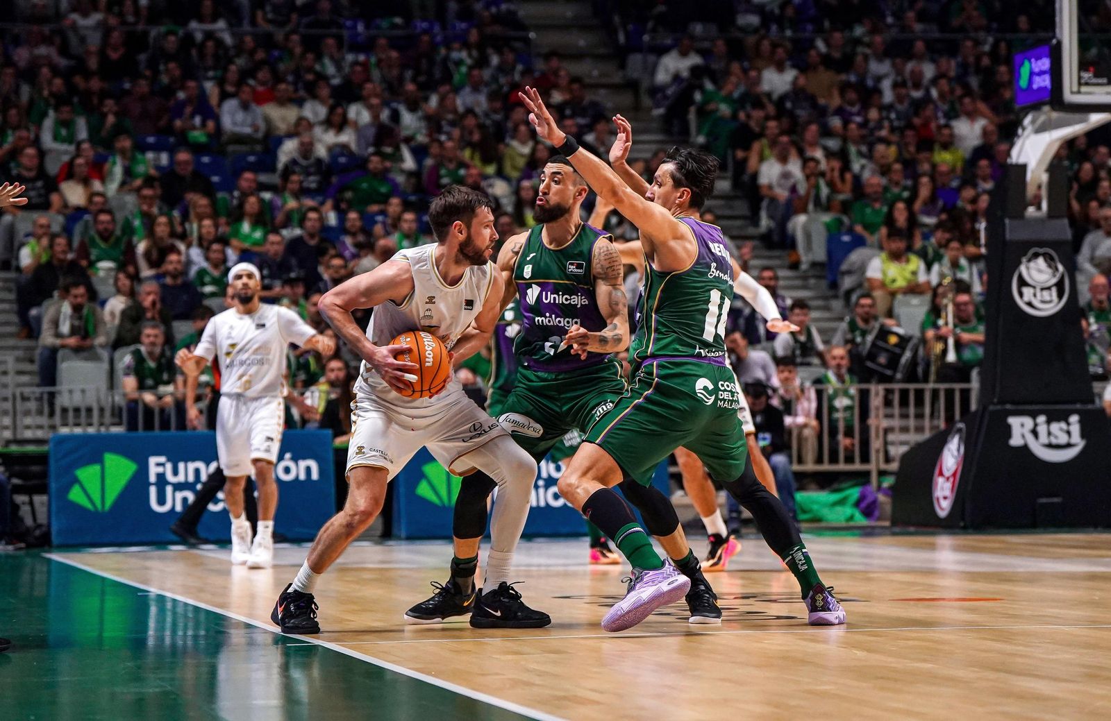 El Unicaja-San Pablo Burgos, en fotos