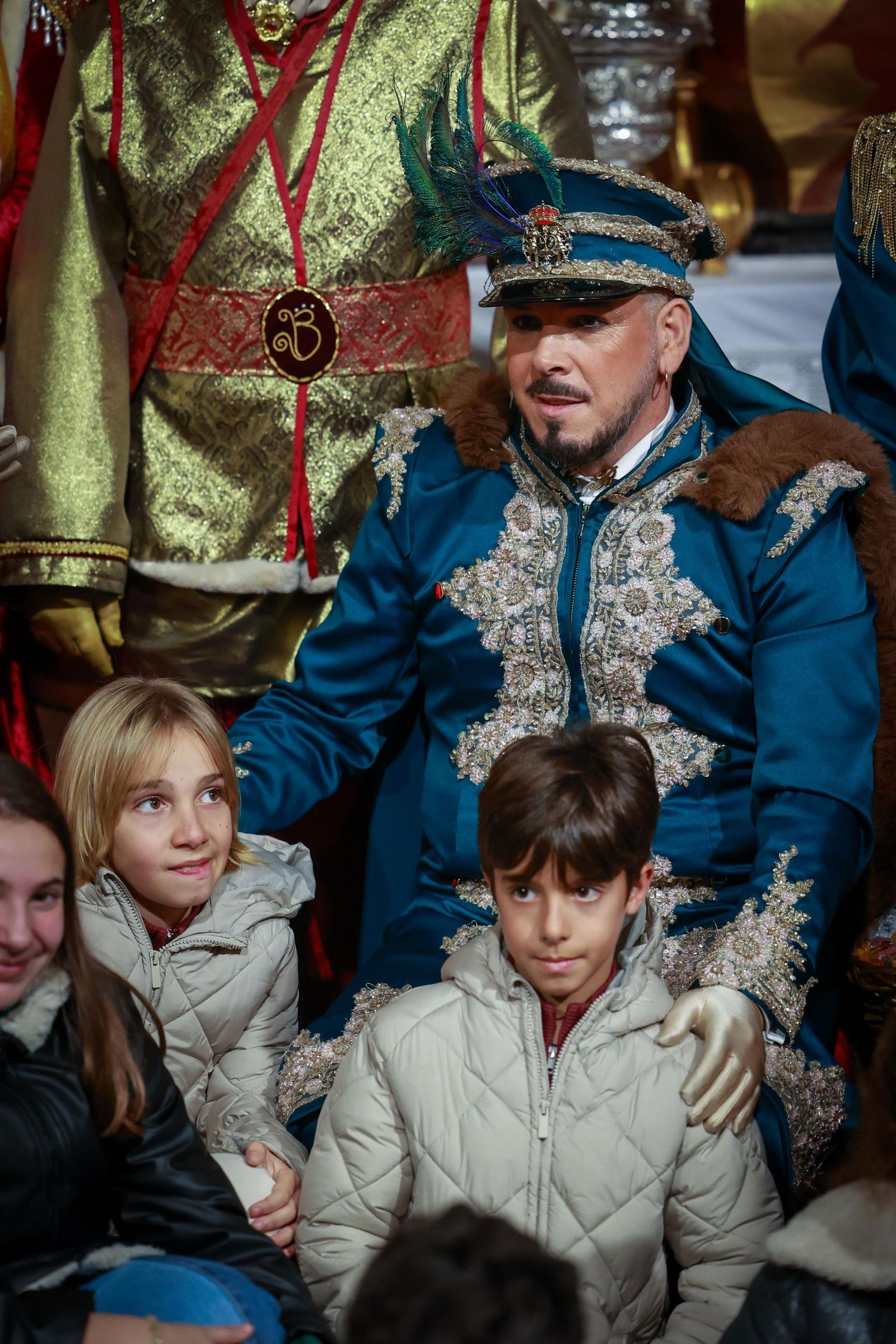 Imágenes de los Reyes Magos en Cádiz: muchas visitas oficiales en la mañana y todo listo para la Cabalgata por la tarde