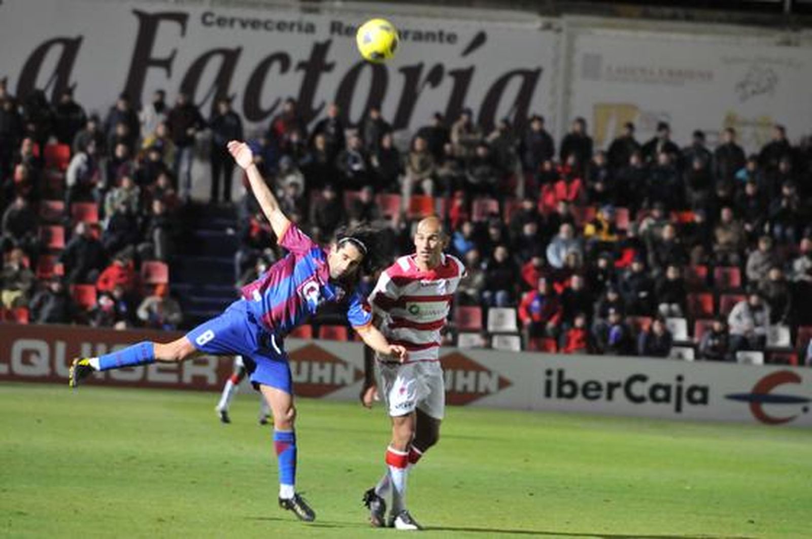 El Granada no pasa del empate en Huesca (0-0). / LOF