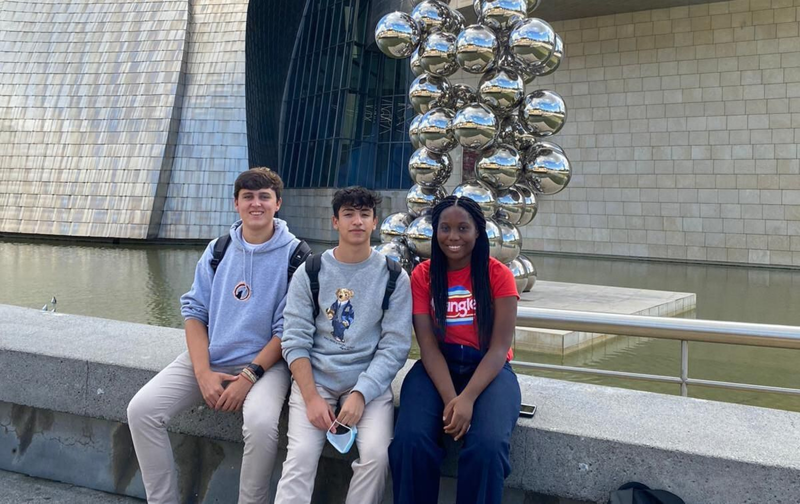 Los tres alumnos del Laude El Altillo School.