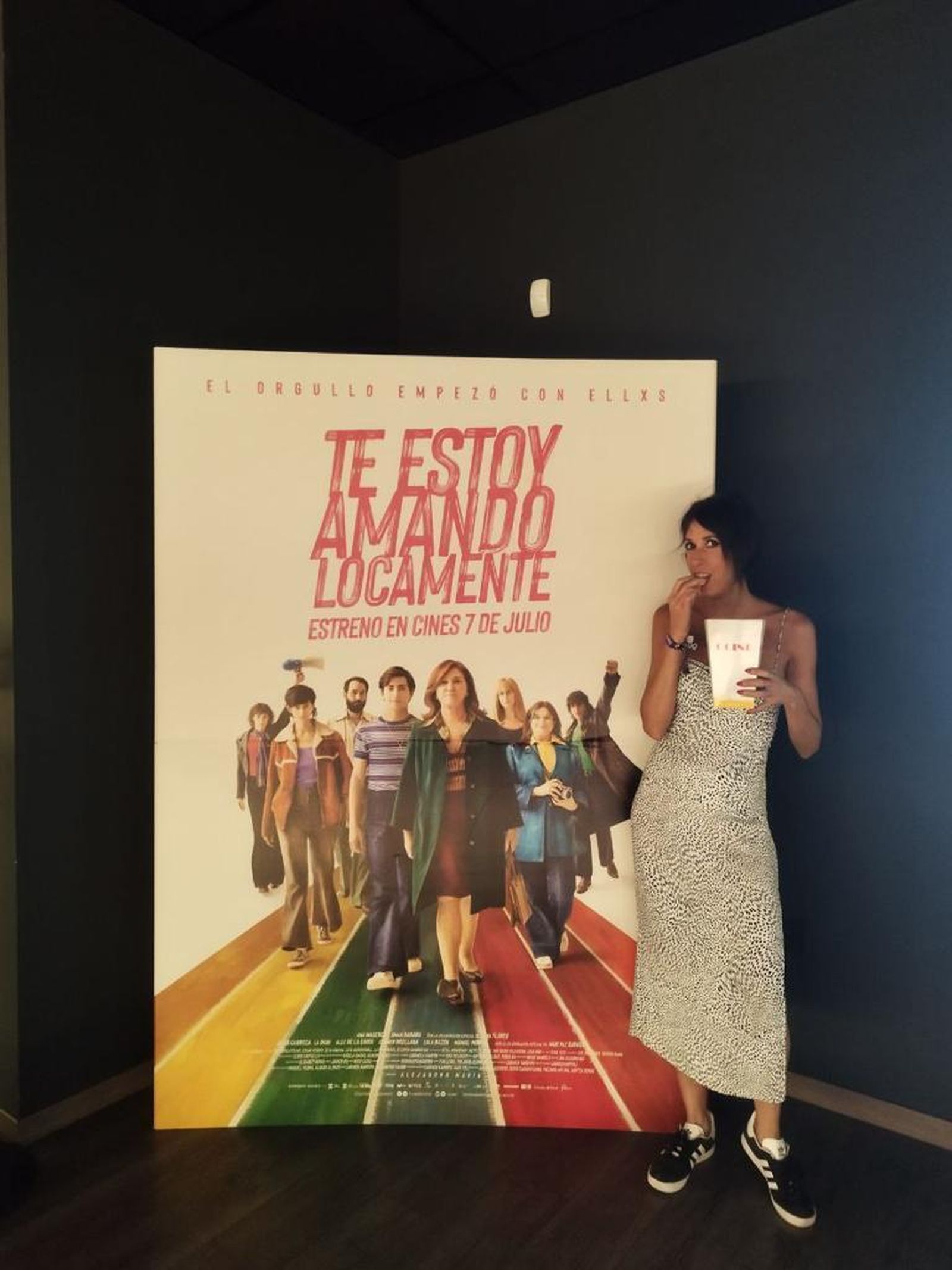 La candidata de Sumar en Granada al Congreso, Martina Velarde, en el cine