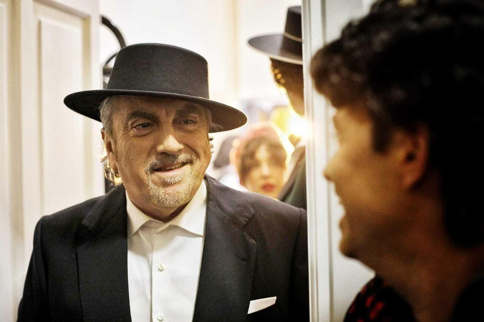 Chirigota 'Que ni las hambre las vamo a sentí’