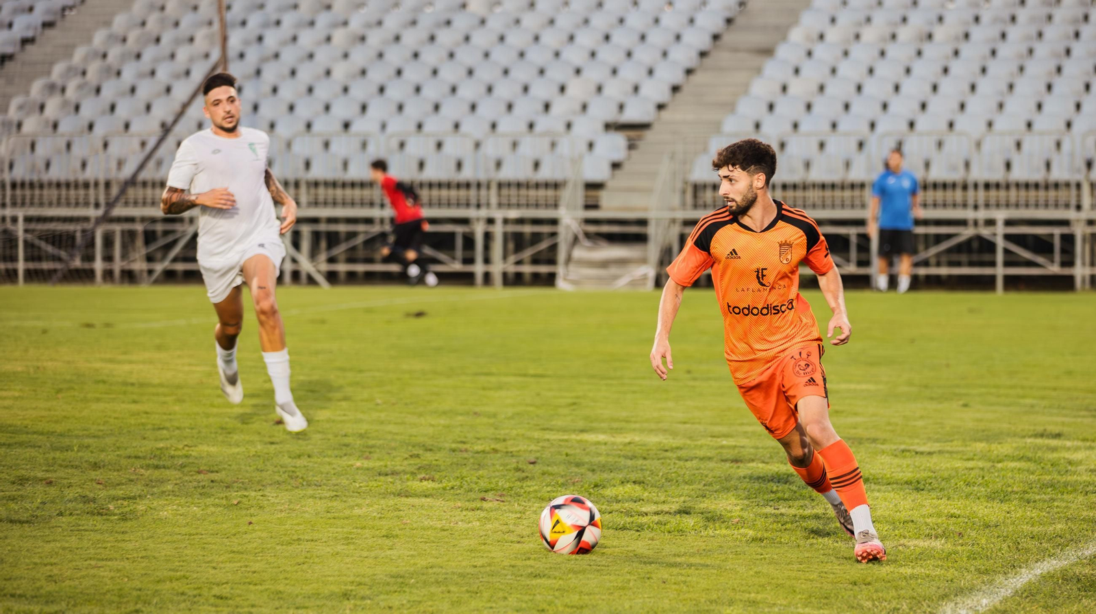 Las imágenes del triunfo del Xerez CD en el Trofeo Antonio Moure