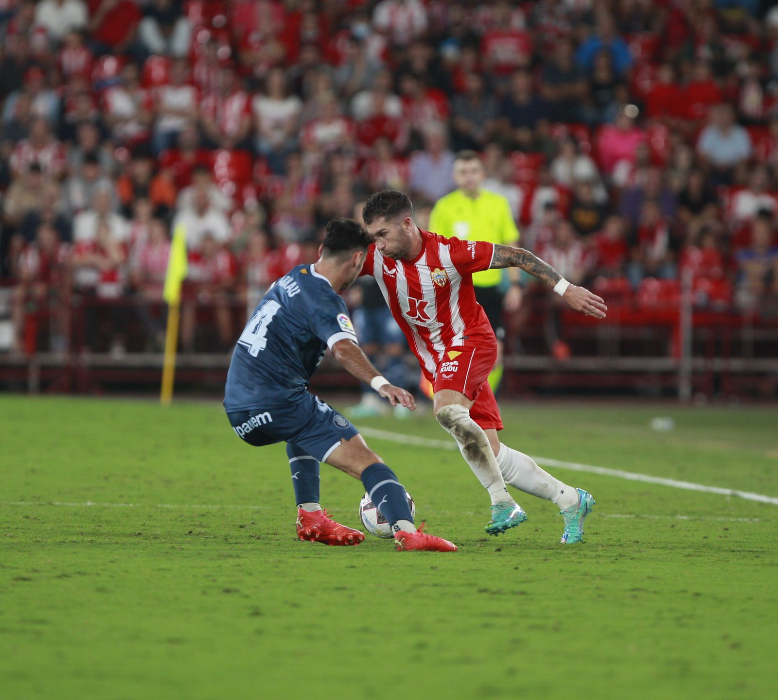 Imágenes del partido de fútbol U.D. Almería-Girona F.C.