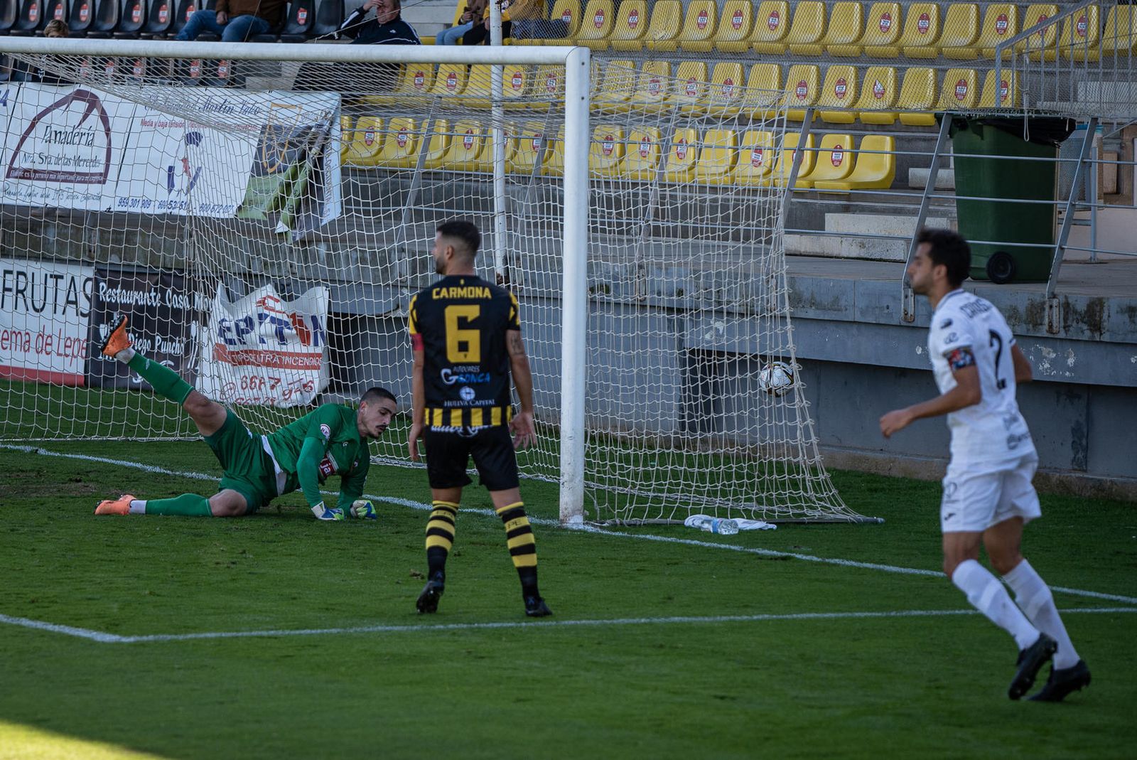 David Robador seguirá defendiendo los colores del San Roque una campaña más.