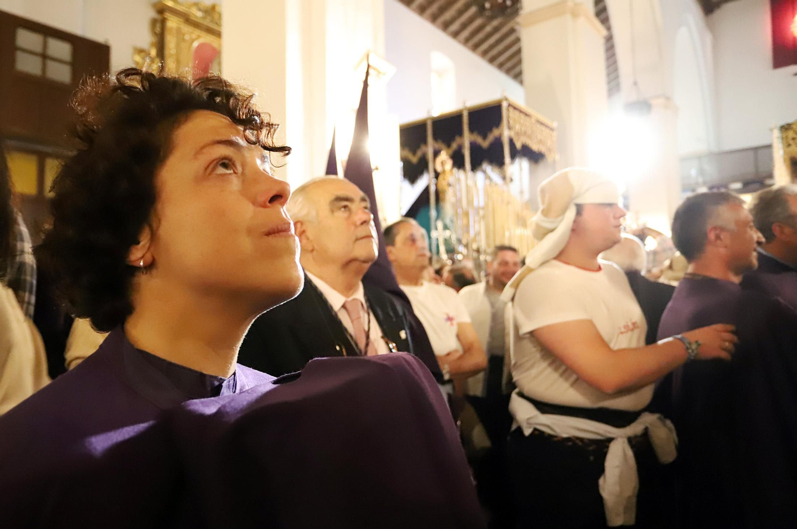 Imágenes de la procesión de Pasión en Huelva