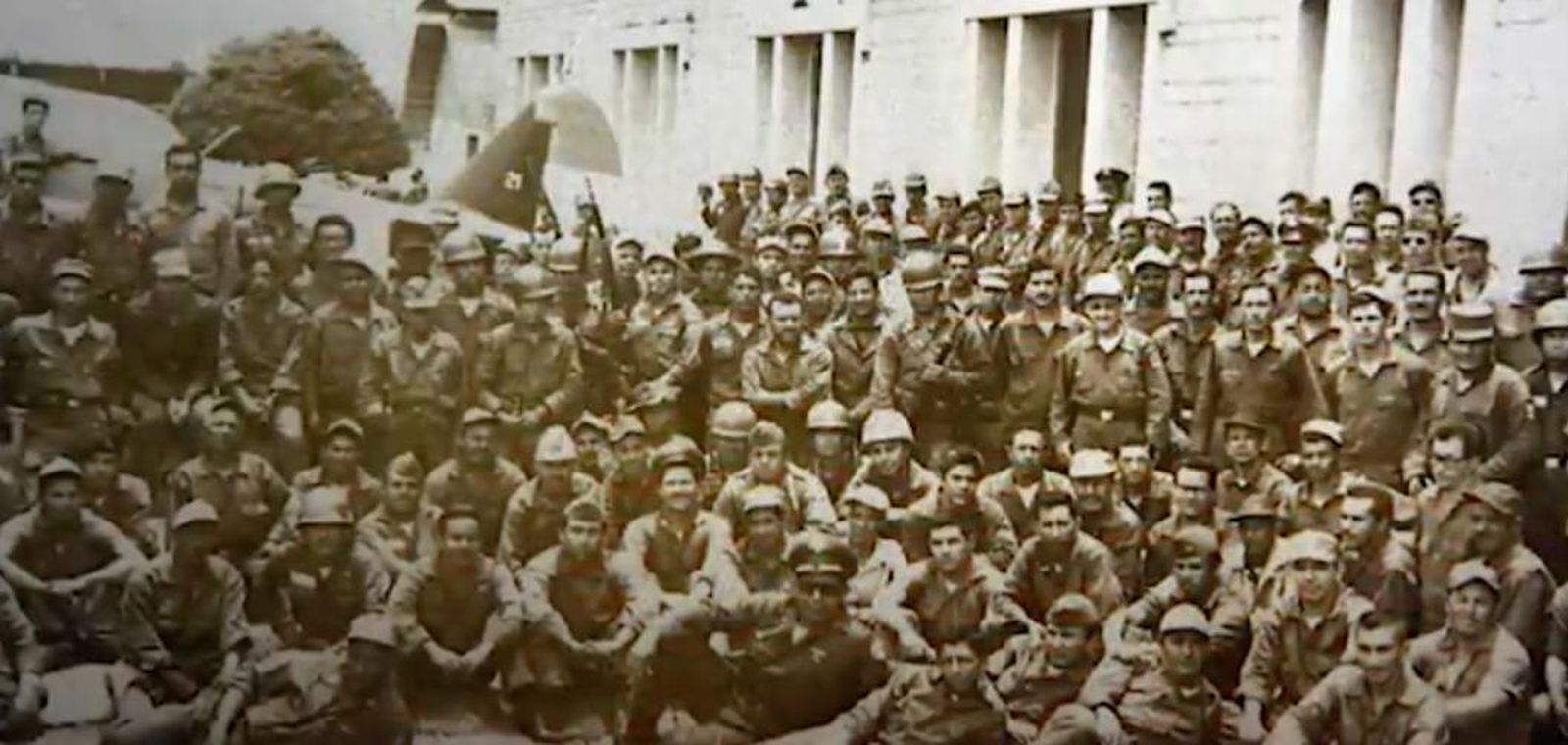 Imagen de combatientes en la Guerra del Fútbol