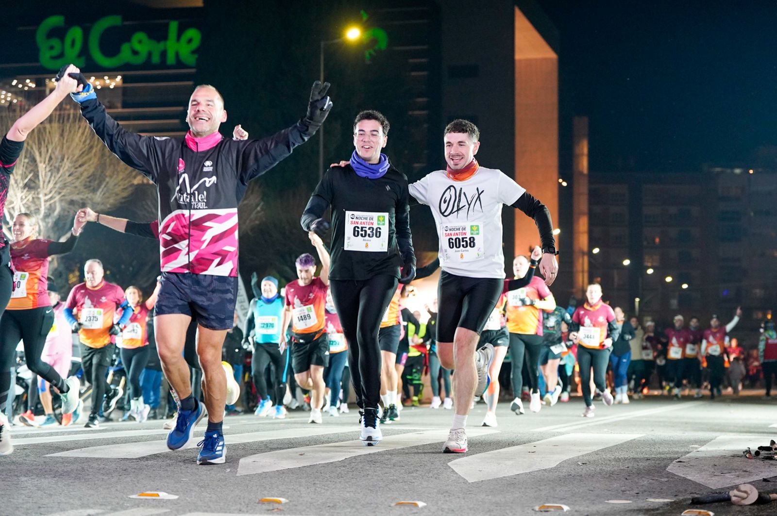 En imágenes: búscate en tu llegada a meta de la Carrera de San Antón 2026 (20)