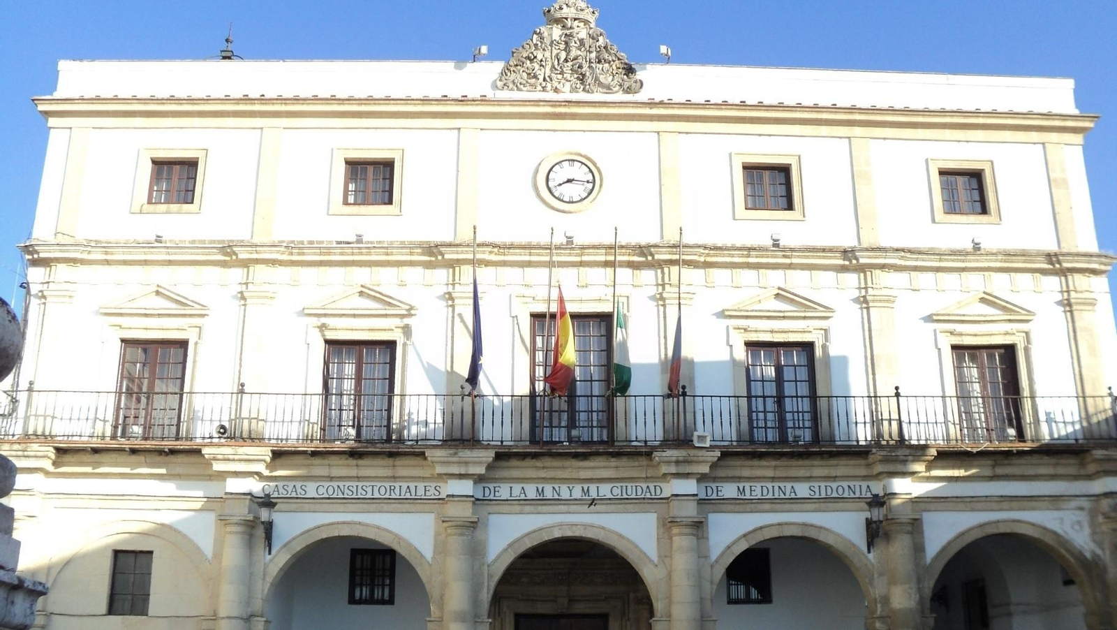 La reunión del PSOE e IU ha tenido lugar en el Ayuntamiento de Medina Sidonia La reunión del PSOE e IU ha tenido lugar en el Ayuntamiento de Medina Sidonia
