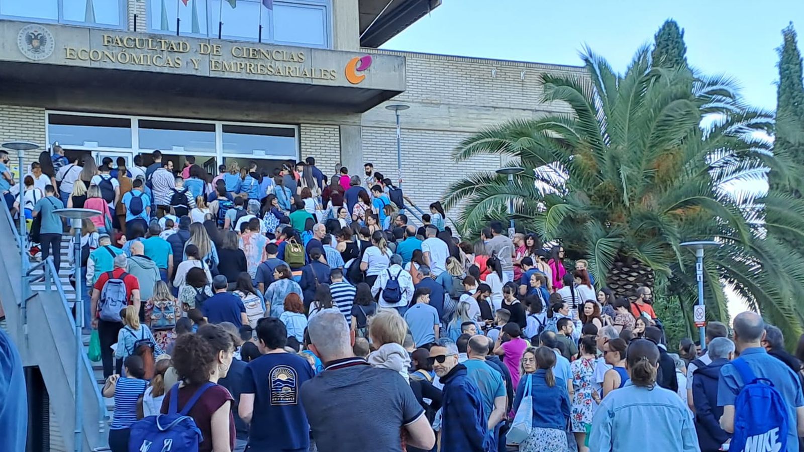 La Facultad de Empresariales ha sido el aularuo elegido para acoger la primera de las pruebas