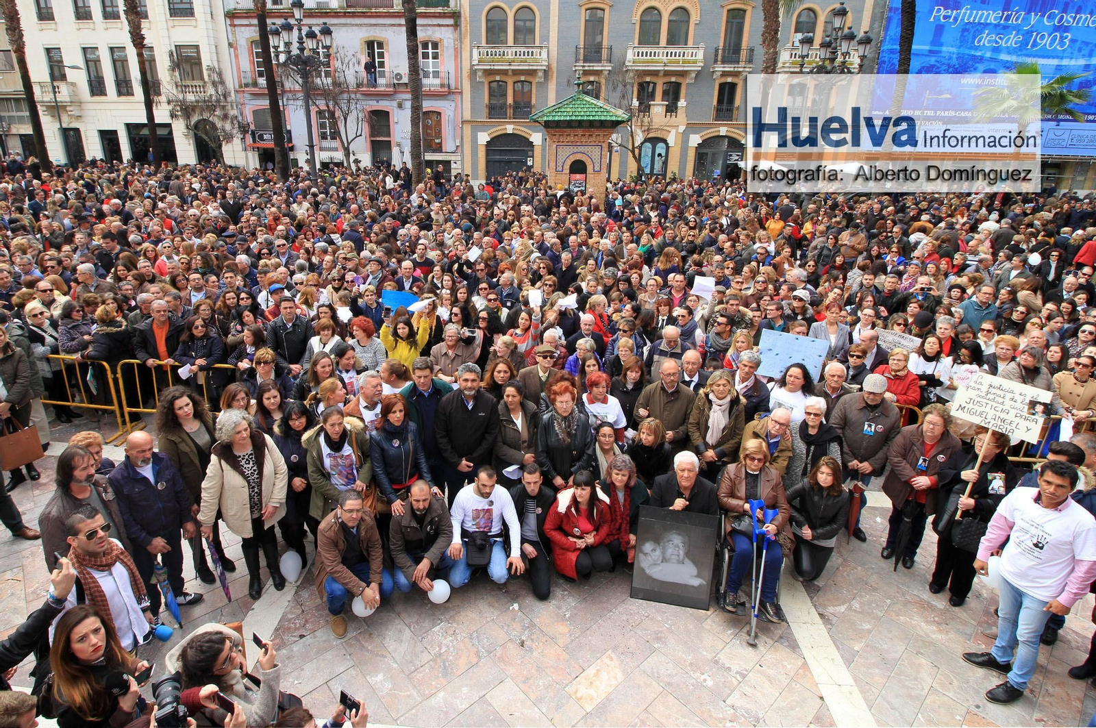Imágenes de la manifestación contra la derogación de la prisión permanente revisable celebrada en Huelva