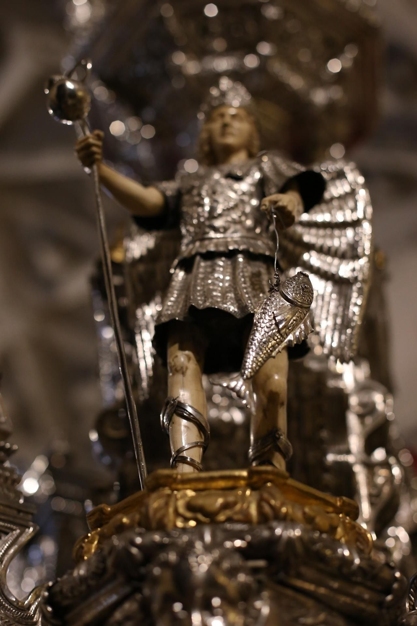 La exposición 'Pasión según Sevilla', en imágenes