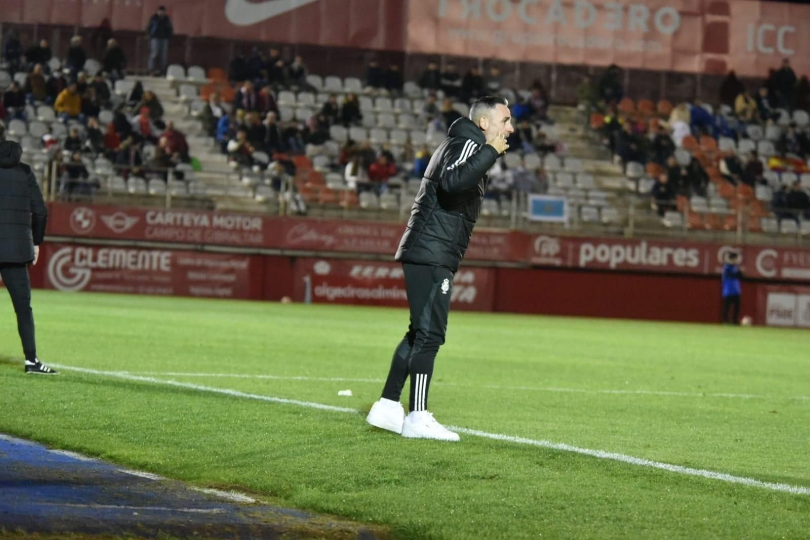 Abel Gómez en la banda del Nuevo Mirador.