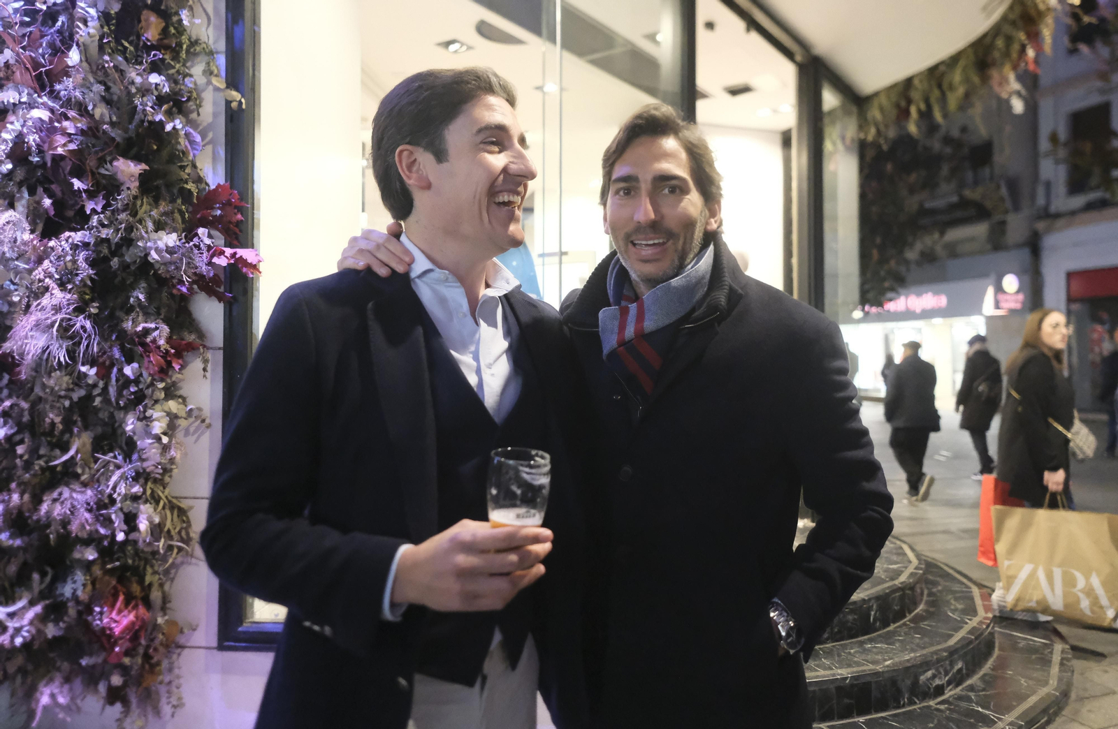 En imágenes, Silbón Bar celebra su inauguración con una fiesta llena de estilo